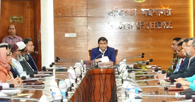 প্রতিরক্ষা মন্ত্রণালয় পরিদর্শনে শামসুল ইসলাম